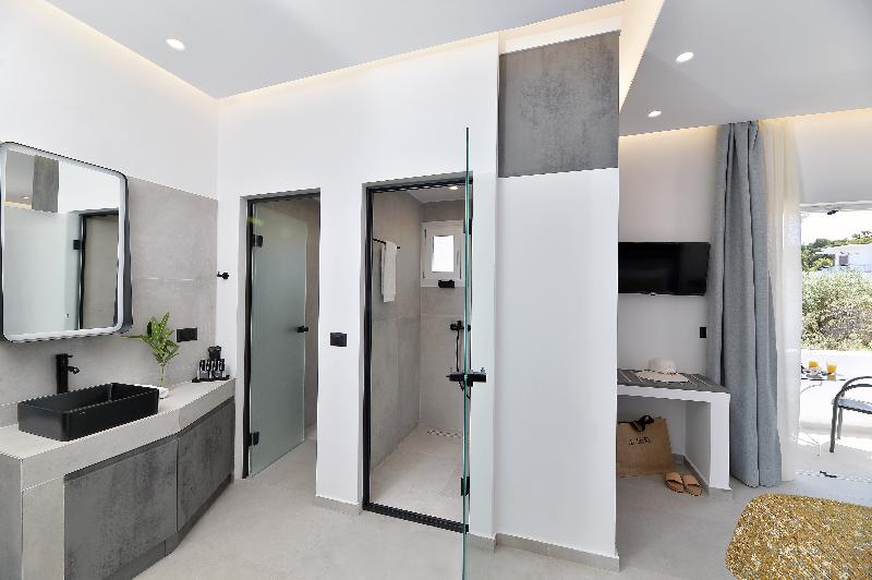 Yianna Hotel - Image 4