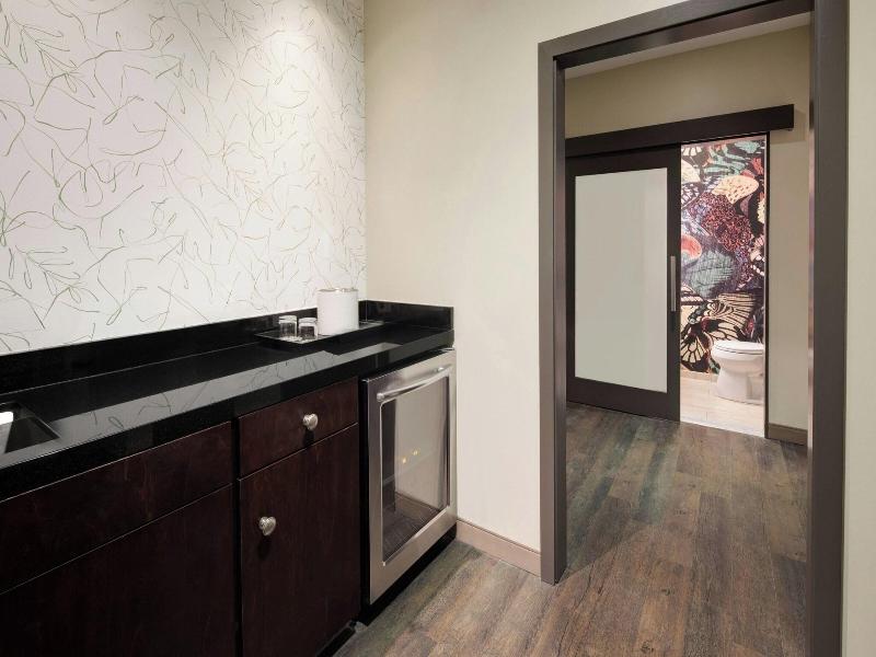 Hotel Tonnelle New Orleans, A Tribute Portfolio Ht