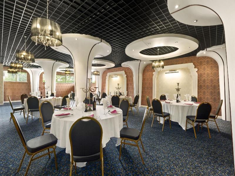 Redwings Lodge Birmingham image