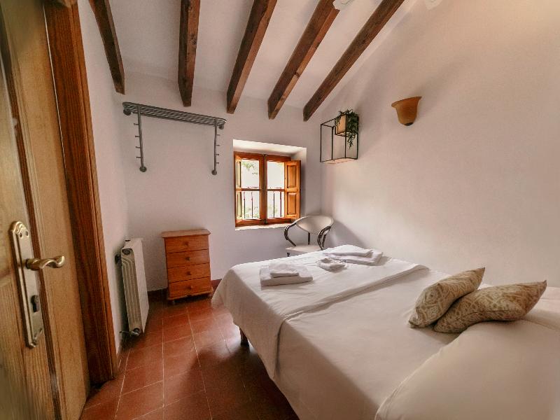 Petit Hotel Hostatgeria La Victoria image