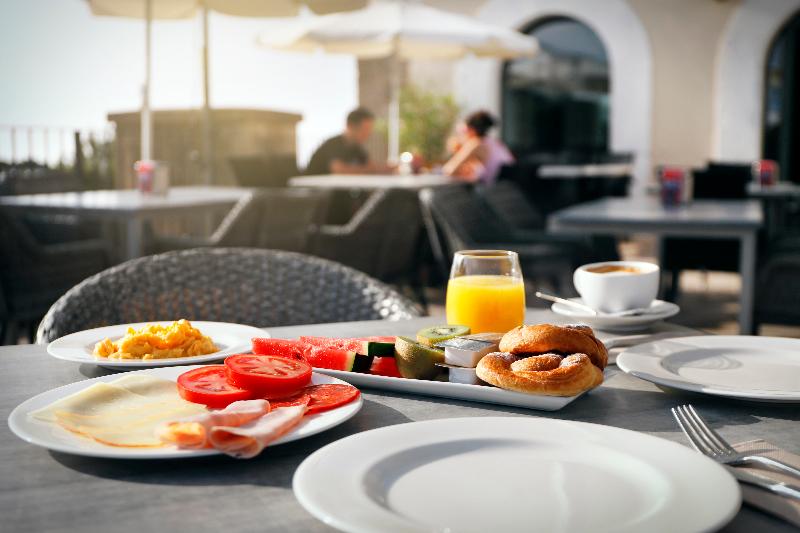 Petit Hotel Hostatgeria Sant Salvador image