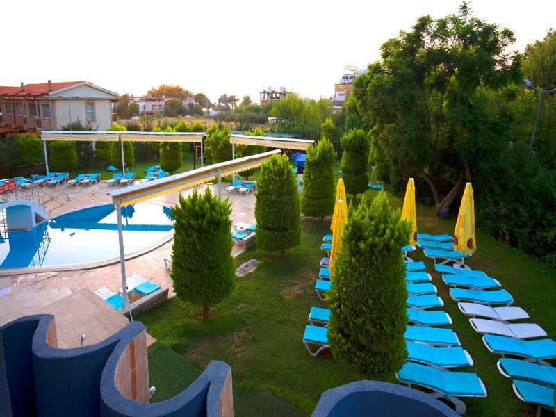 Green Gold Hotel image