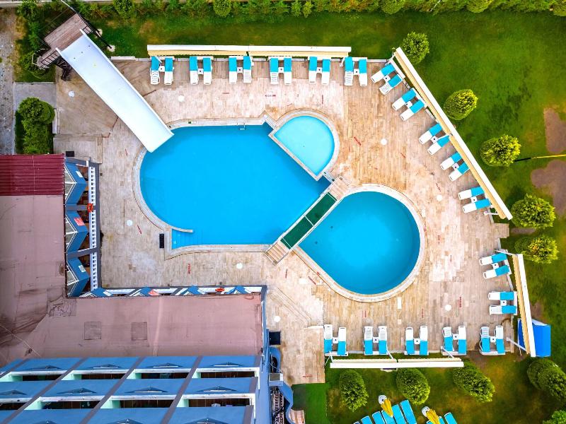 Green Gold Hotel image