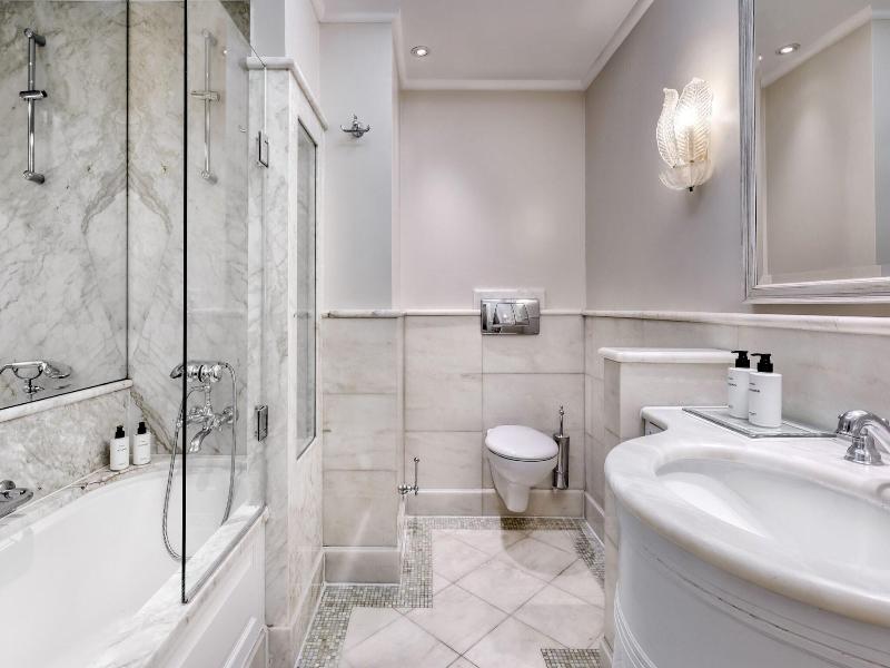 King George A Luxury Collection Hotel image