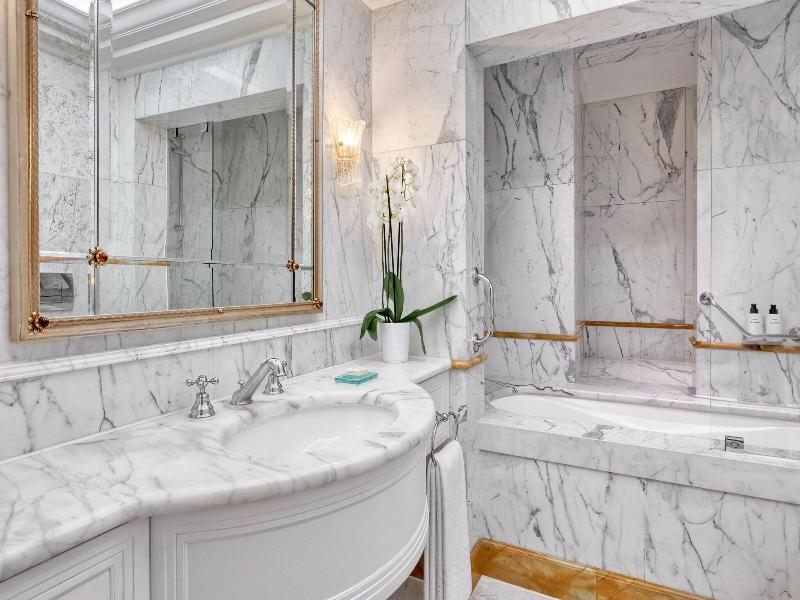King George A Luxury Collection Hotel image