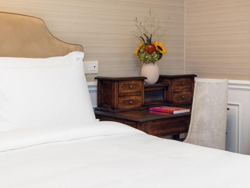 King George A Luxury Collection Hotel image