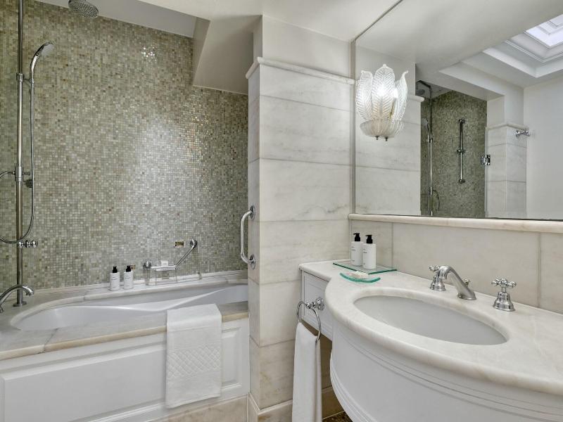 King George A Luxury Collection Hotel image