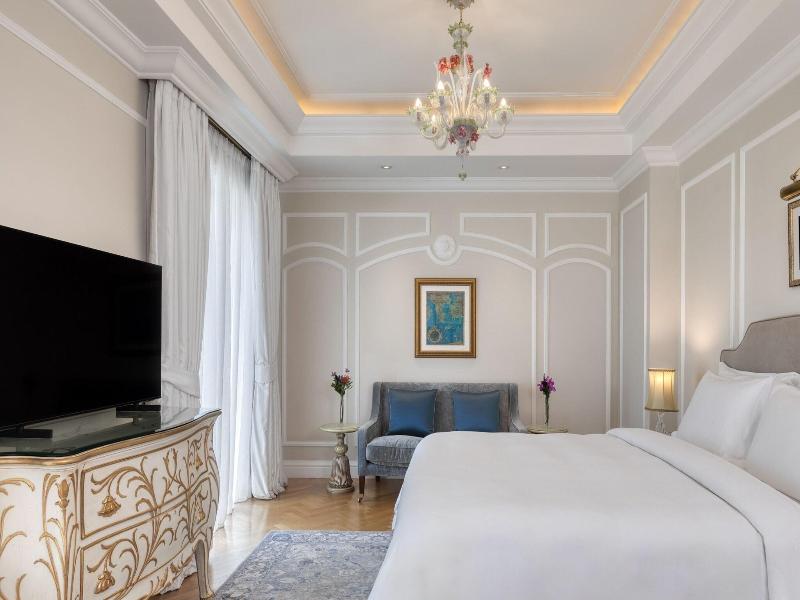 King George A Luxury Collection Hotel image