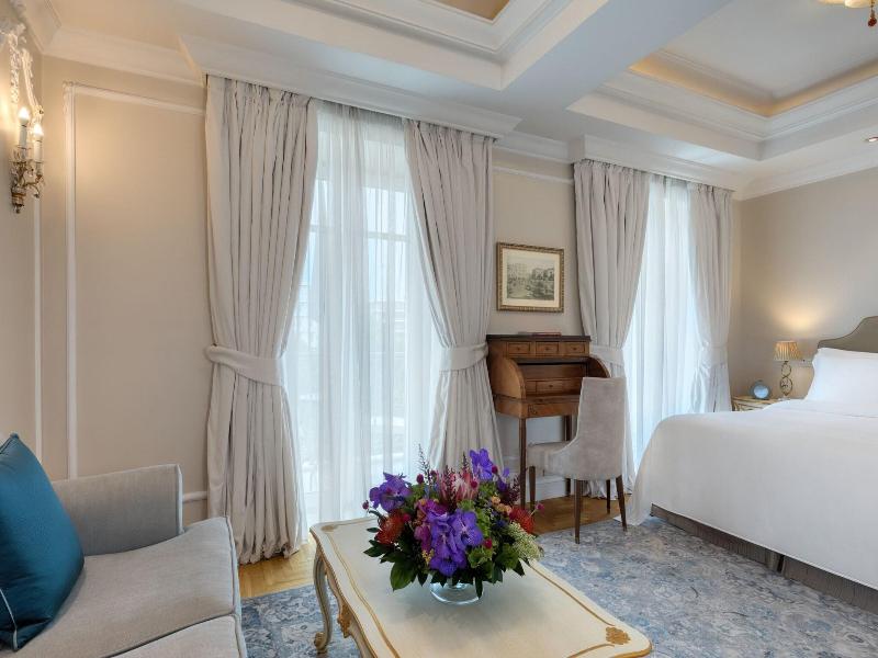 King George A Luxury Collection Hotel image
