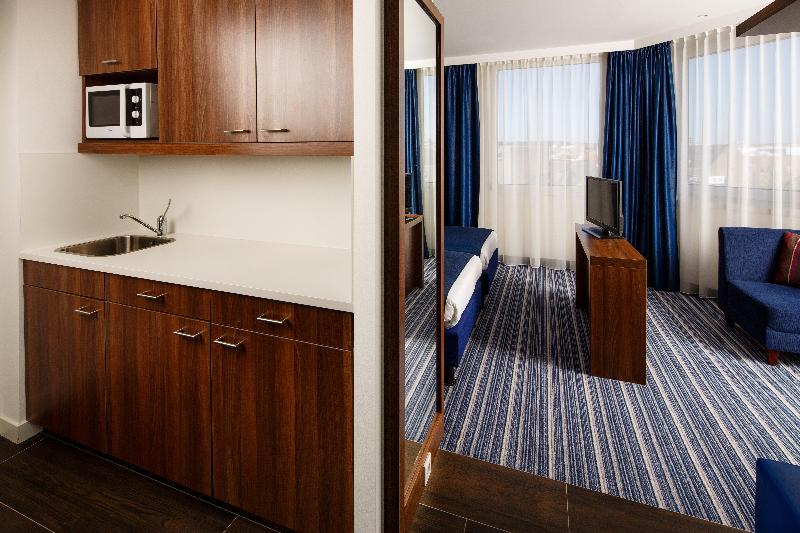 Holiday Inn Express Arnhem image