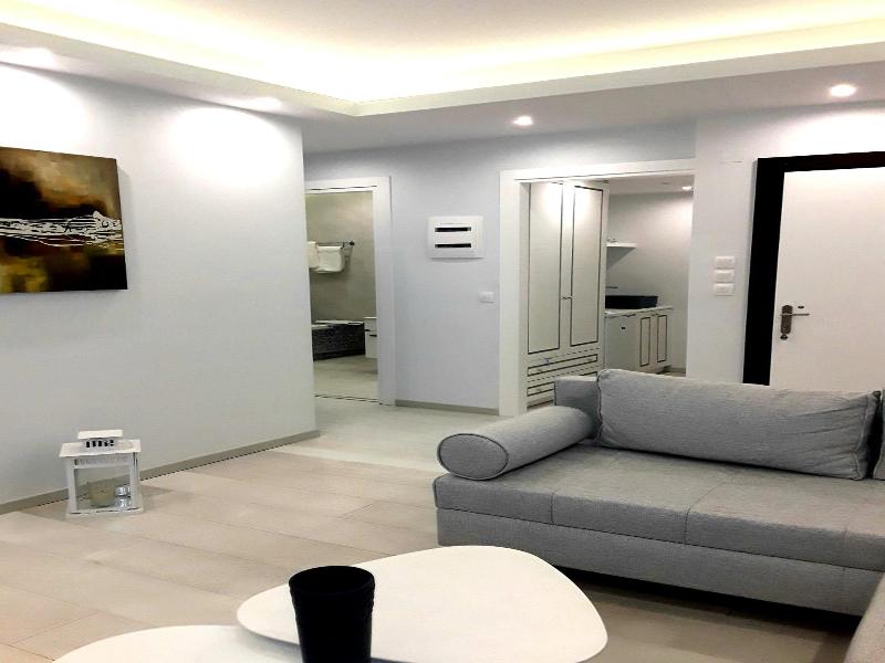 Maistros Exclusive Suites image