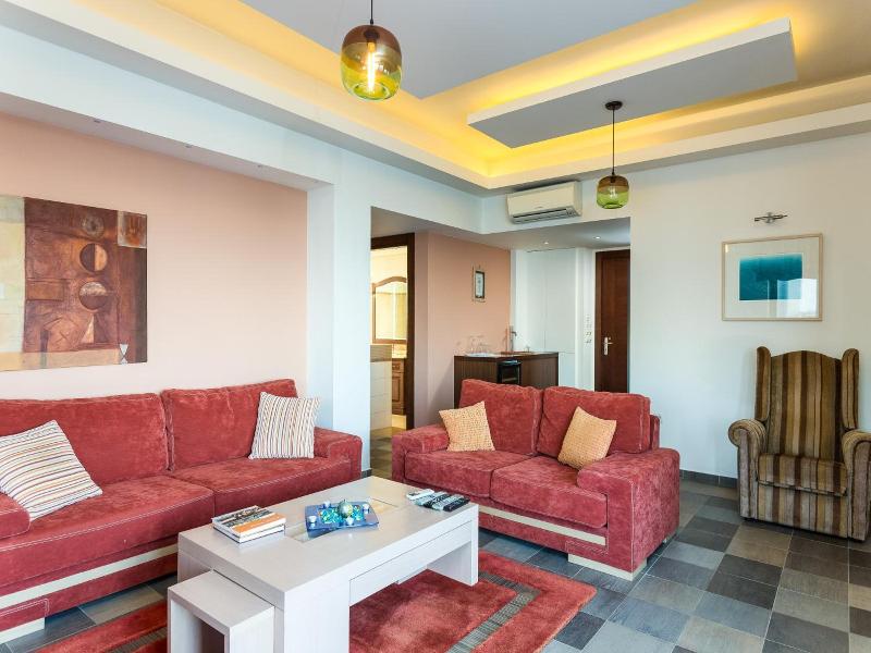 Maistros Exclusive Suites image