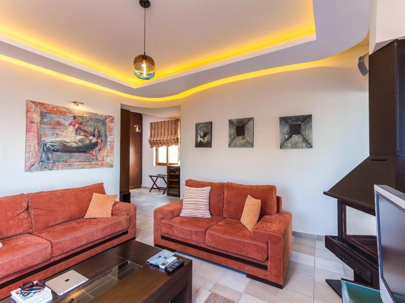 Maistros Exclusive Suites image