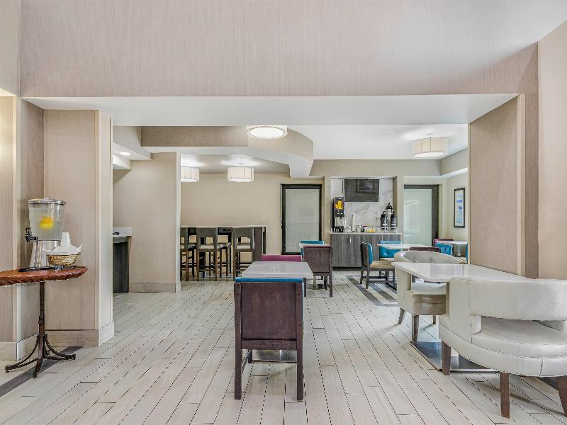 La Quinta Inn & Suites Batavia