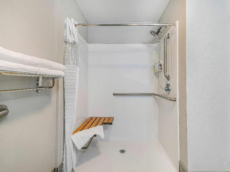 La Quinta Inn & Suites Batavia image