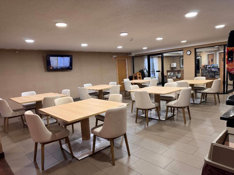 Comfort Inn & Suites Black River Falls I-94 image