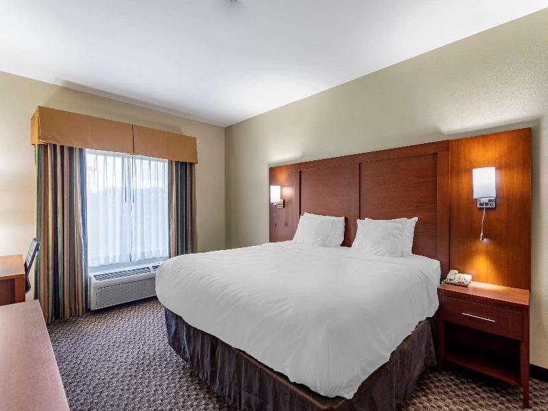 Comfort Inn & Suites image
