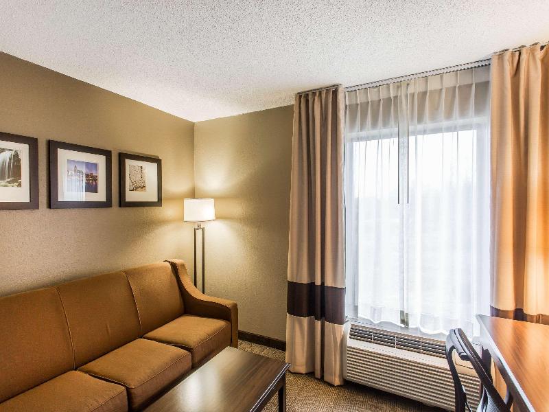 Comfort Inn & Suites Cookeville image