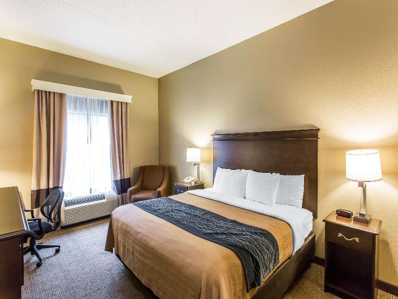 Comfort Inn & Suites Cookeville image