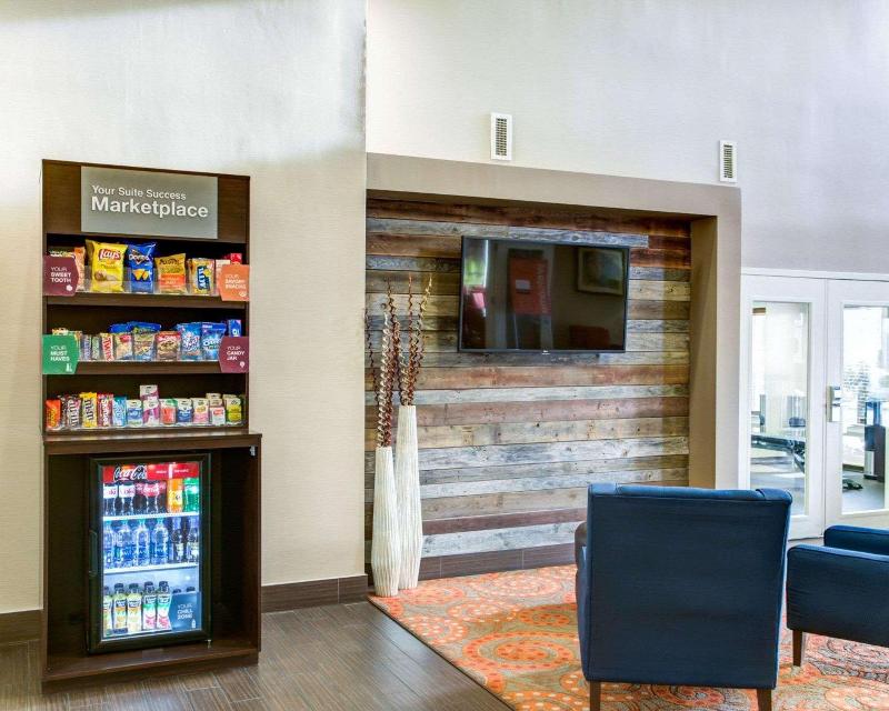 Comfort Suites North image