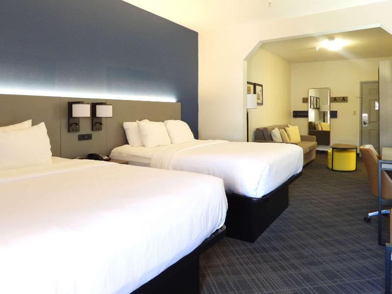 Comfort Suites North image