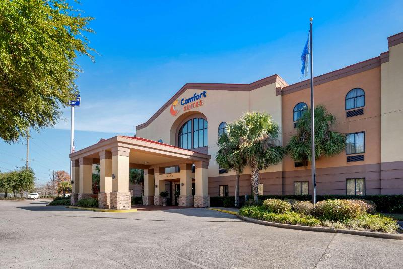 Comfort Suites Mobile East Bay image