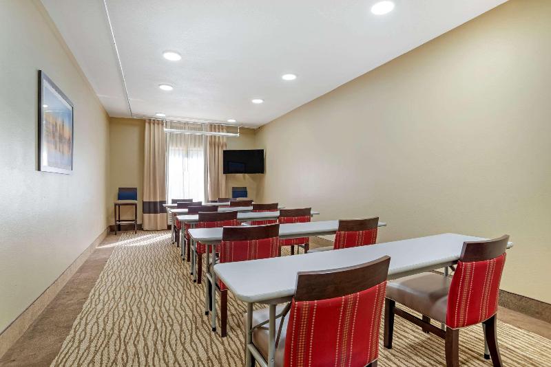 Comfort Suites Mobile East Bay image