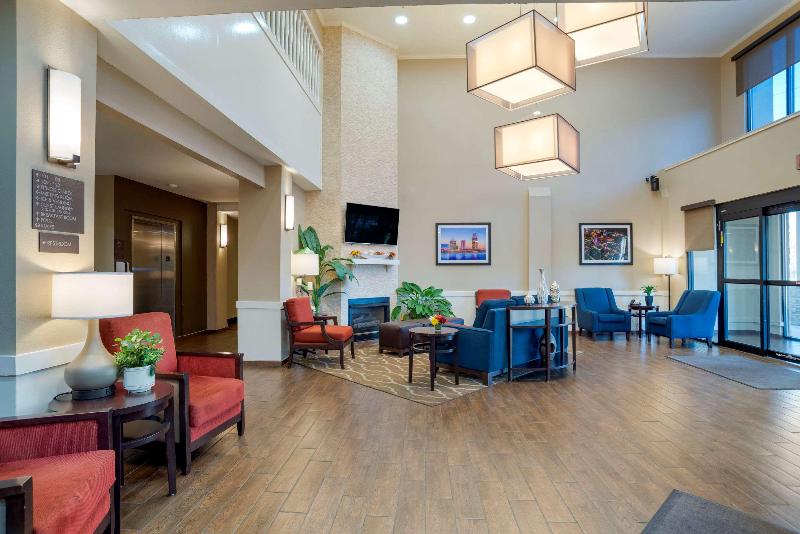 Comfort Suites Mobile East Bay image