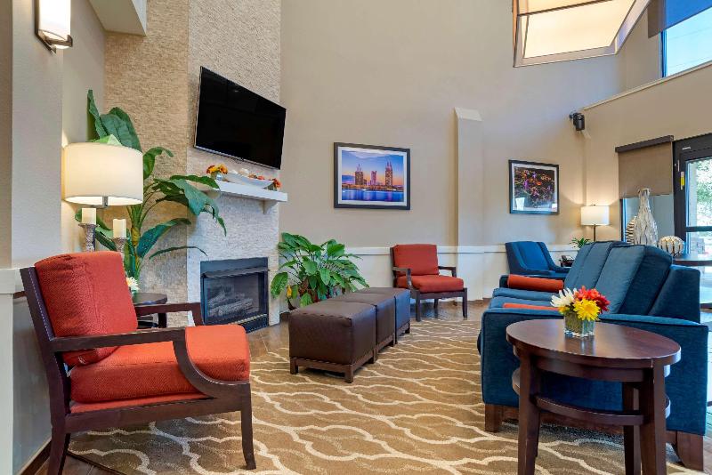 Comfort Suites Mobile East Bay image