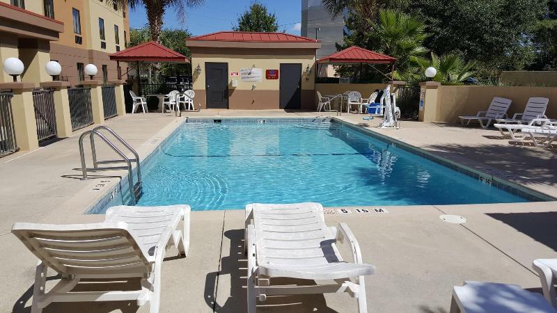 Comfort Suites Mobile East Bay image