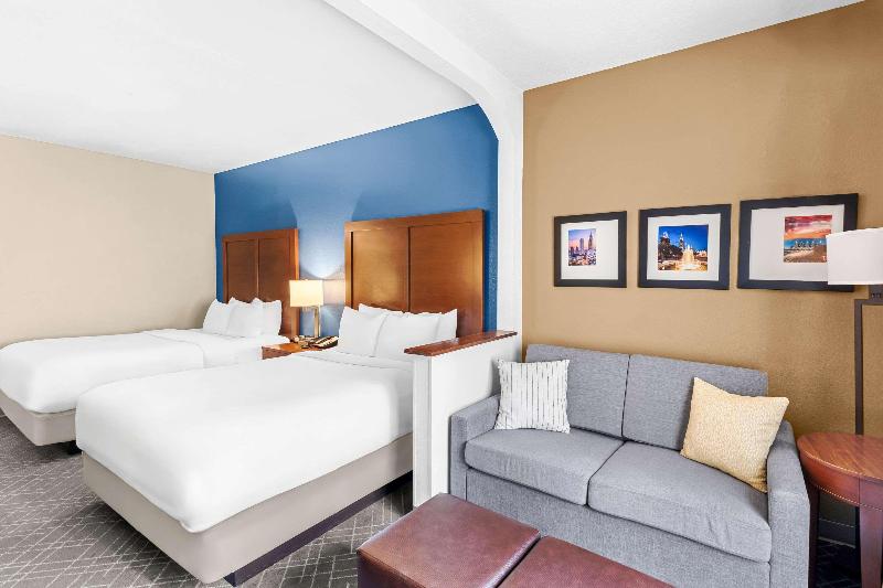 Comfort Suites Mobile East Bay image