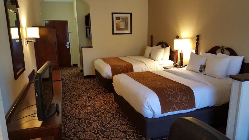 Comfort Suites Mobile East Bay image