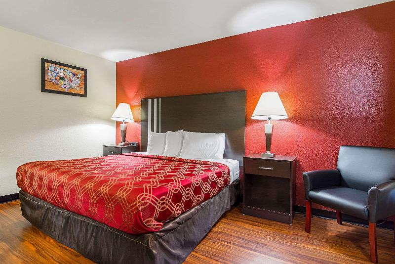 Econo Lodge Research Triangle Park image