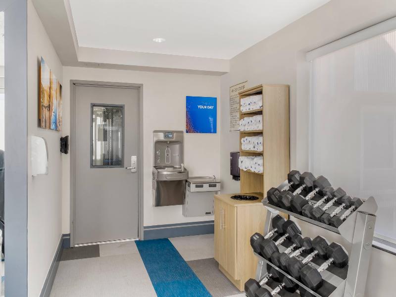 Comfort Inn & Suites I-10 Airport image