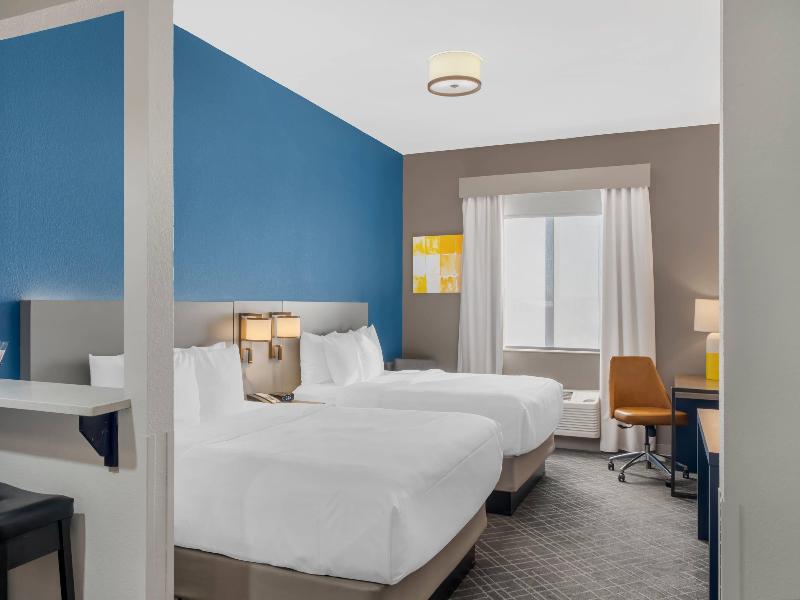 Comfort Inn & Suites I-10 Airport image