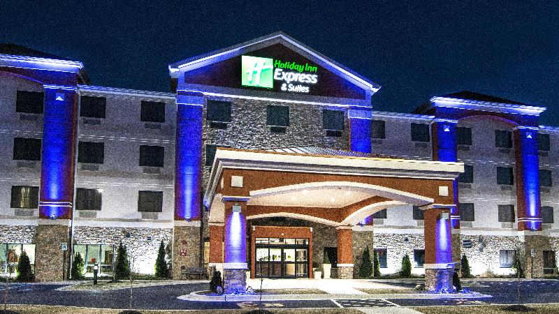 Holiday Inn Express Suites Elkton University Area image