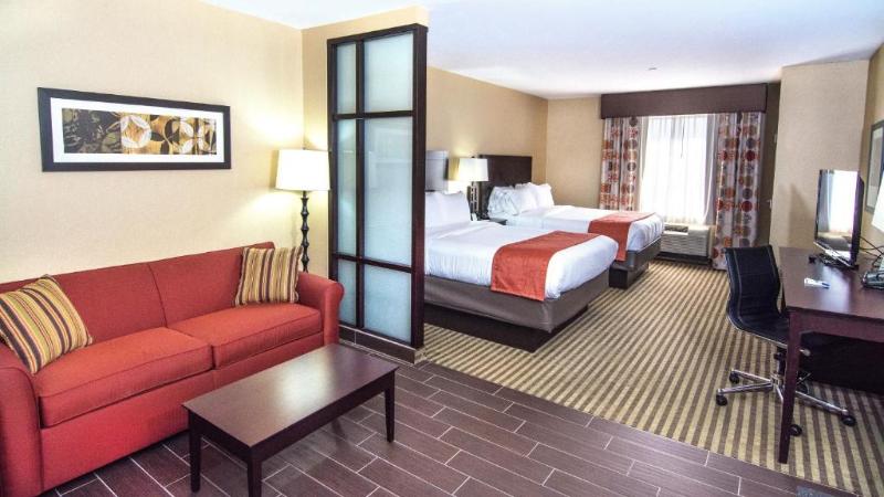 Holiday Inn Express Suites Elkton University Area photo 7
