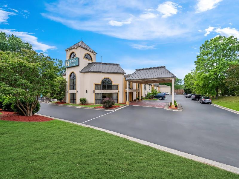 Quality Inn at the Park image