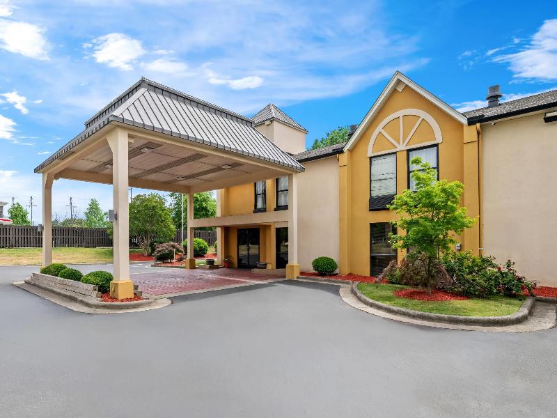 Quality Inn at the Park image