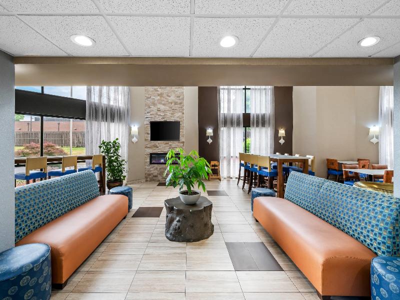 Quality Inn at the Park image