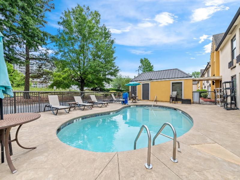 Quality Inn at the Park image