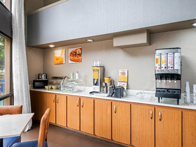 Quality Inn at the Park image