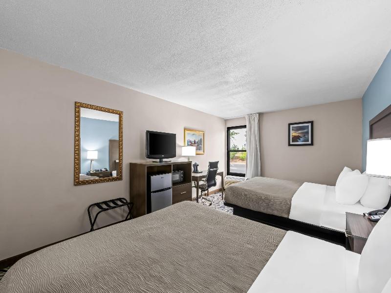 Quality Inn at the Park image