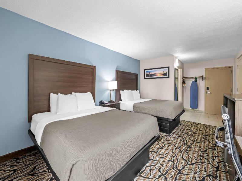 Quality Inn at the Park image