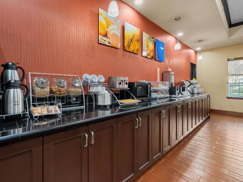 Comfort Suites Lake Worth image
