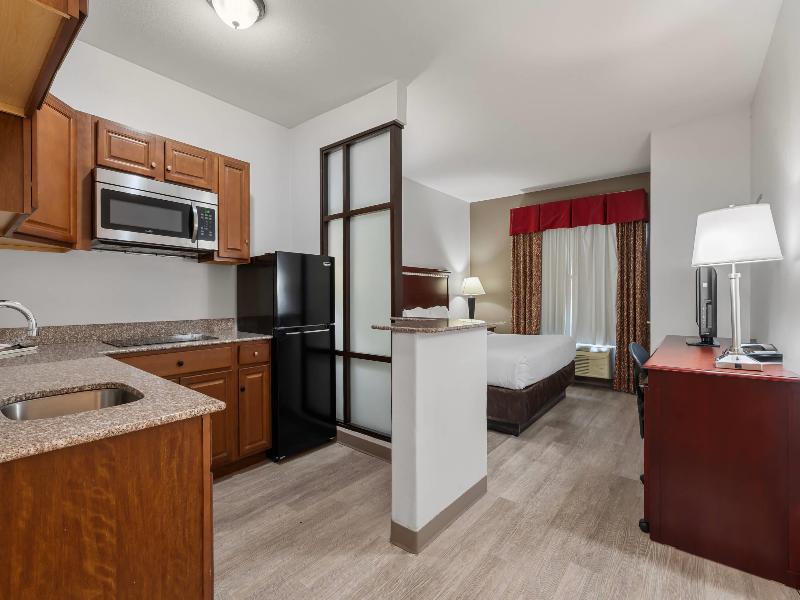 Comfort Suites Lake Worth image