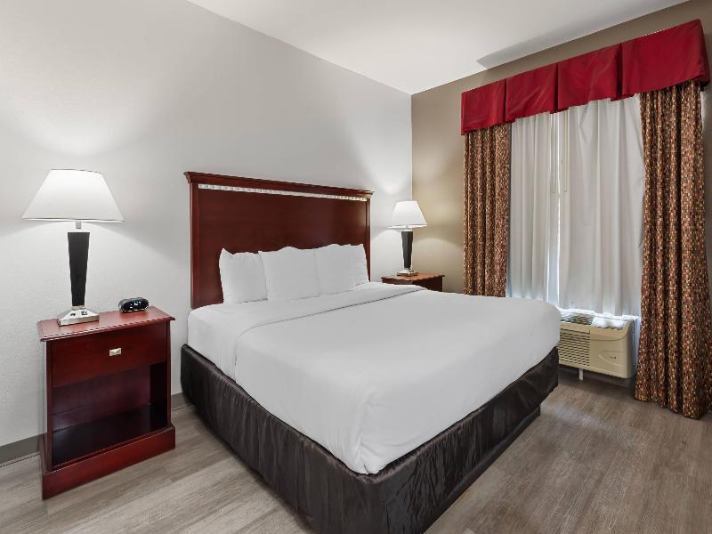 Comfort Suites Lake Worth image