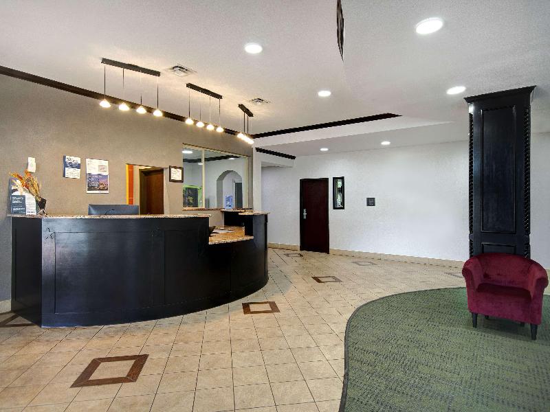 Motel 6 Fort Worth, TX – I-35 & I-20 image