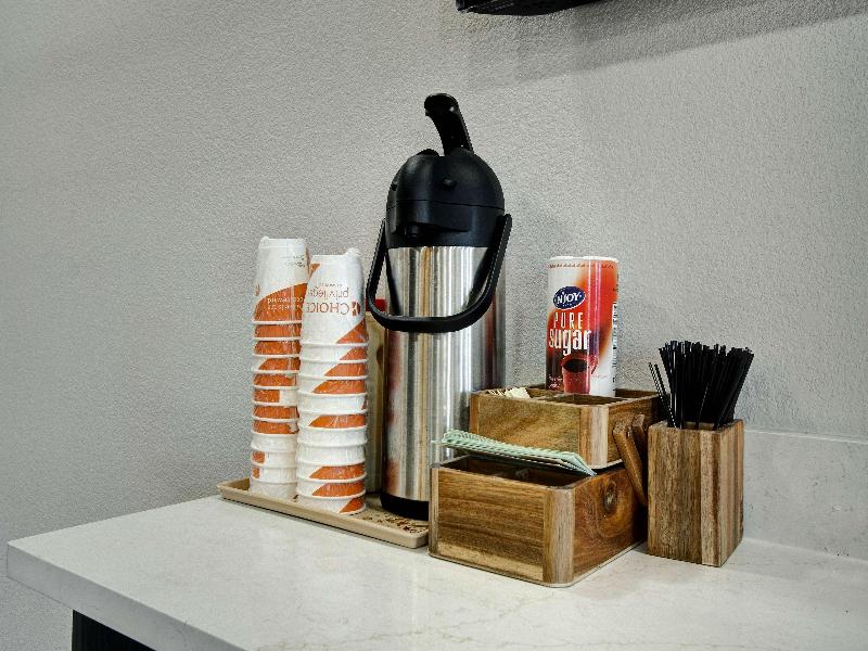 Motel 6 Fort Worth, TX – I-35 & I-20 image