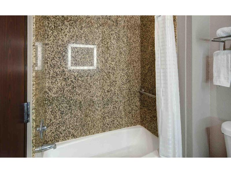 Motel 6 Fort Worth, TX – I-35 & I-20 image